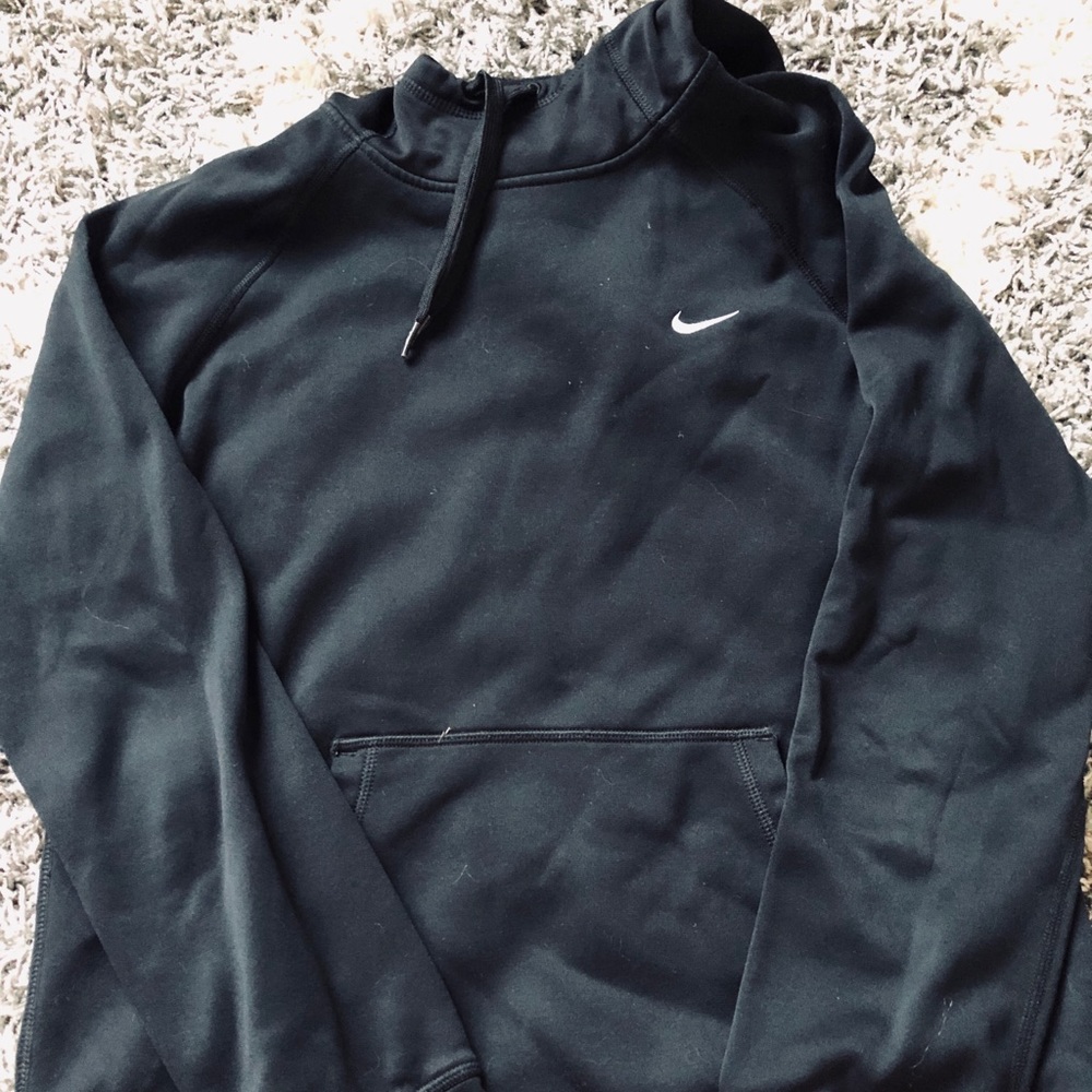 Fleece Lined Women’s Nike Sweatshirt